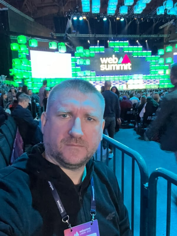 Головна сцена Web Summit 2023